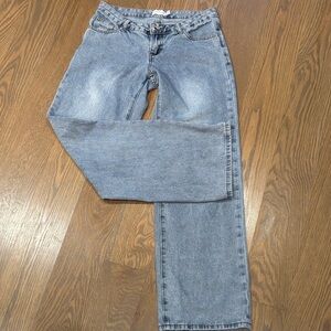 That’s So Fetch Low-Rise Light Blue Women's 6 Wide Leg Jeans